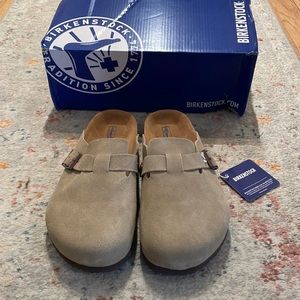New in box Taupe Birkenstock Boston